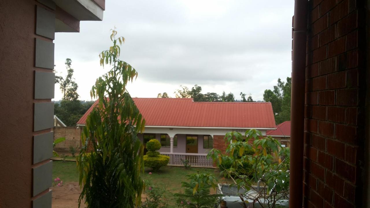 Rock Shadow Hotel Koboko Luaran gambar