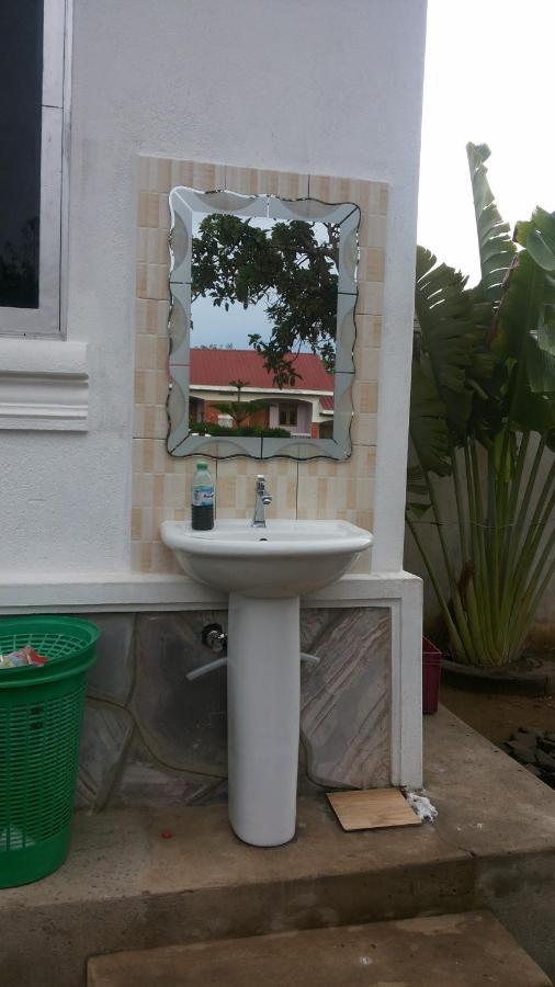 Rock Shadow Hotel Koboko Luaran gambar