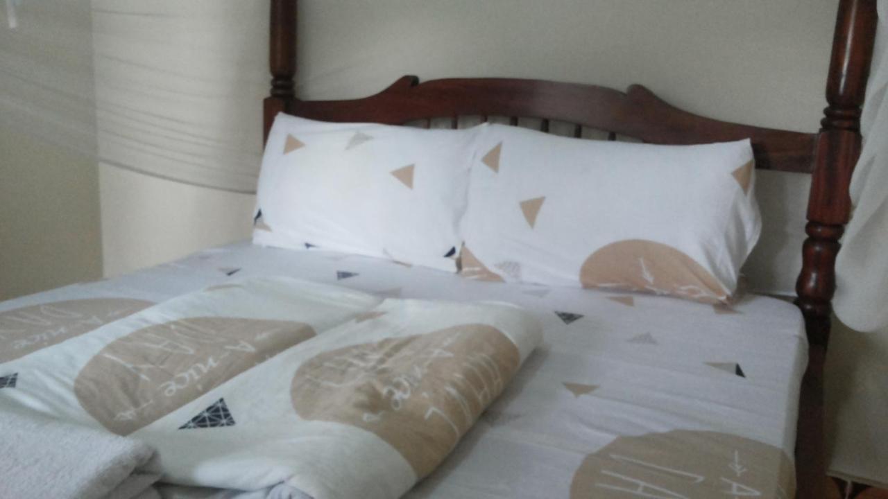 Rock Shadow Hotel Koboko Luaran gambar