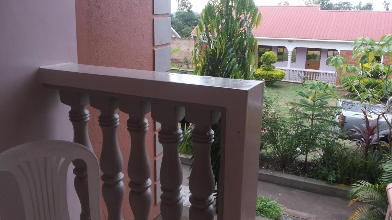 Rock Shadow Hotel Koboko Luaran gambar