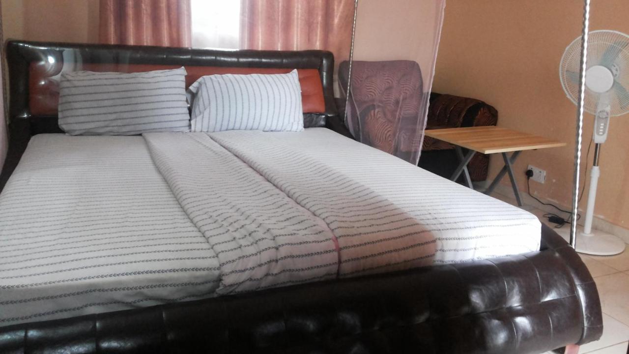 Rock Shadow Hotel Koboko Luaran gambar